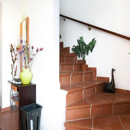 3 Bedroom Awesome Home In La Algaba Exterior foto