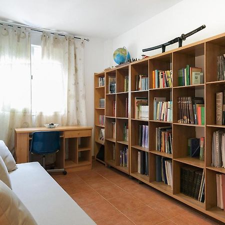 3 Bedroom Awesome Home In La Algaba Exterior foto