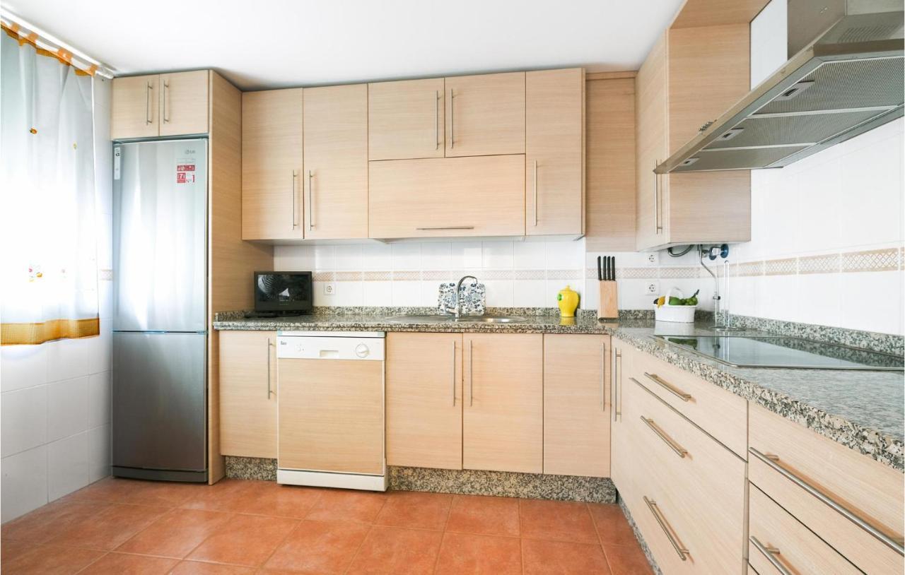 3 Bedroom Awesome Home In La Algaba Exterior foto