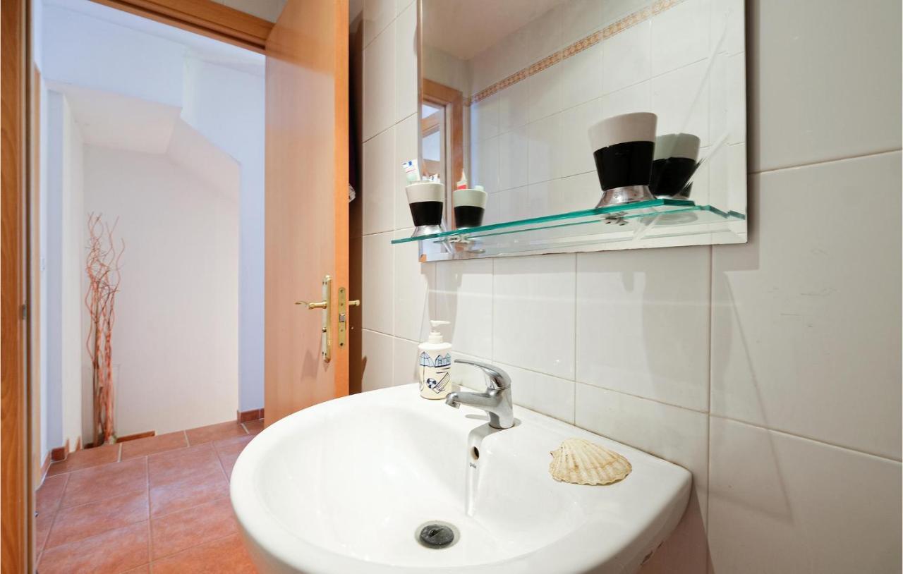 3 Bedroom Awesome Home In La Algaba Exterior foto